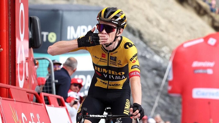 Датчанин Вингегор выиграл "Джиро д'Италия", Власов стал 25-м