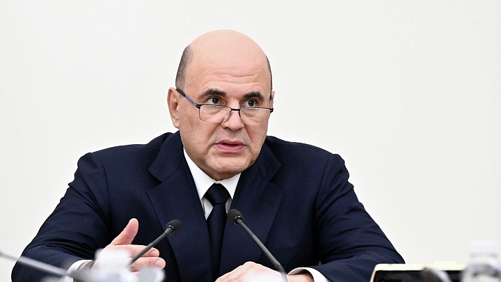 Мишустин призвал расширить маршрутную сеть авиаперелетов по России