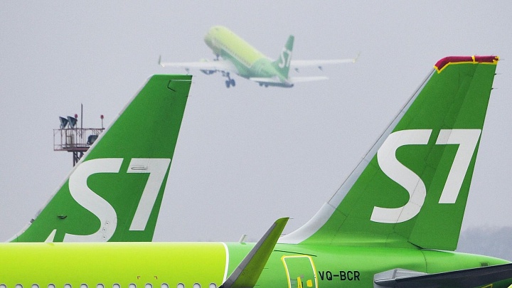 В Норильске грузовой самолет выехал за пределы взлетно-посадочной полосы